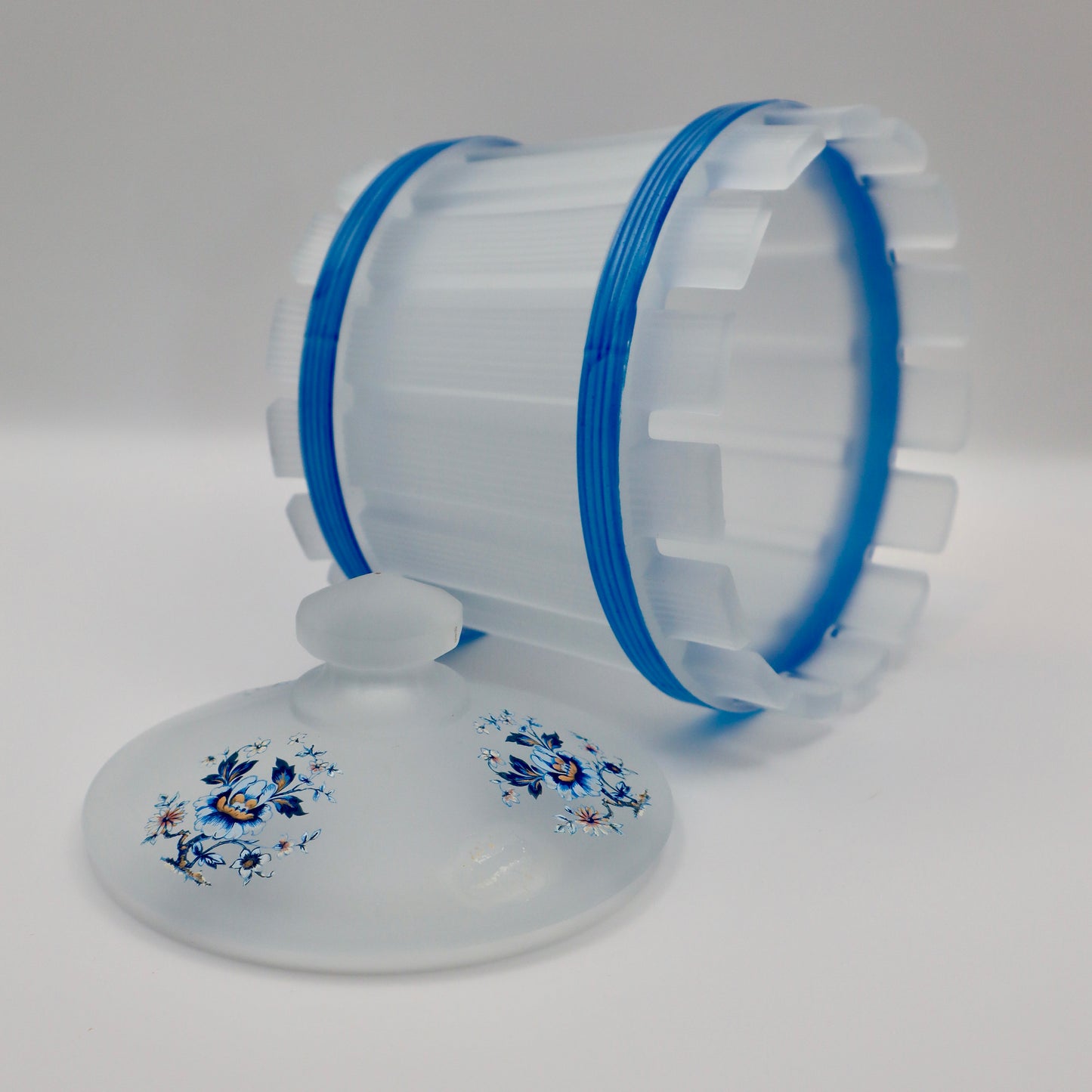 Vintage WESTMORELAND GLASS COMPANY Blue floral Ice Bucket